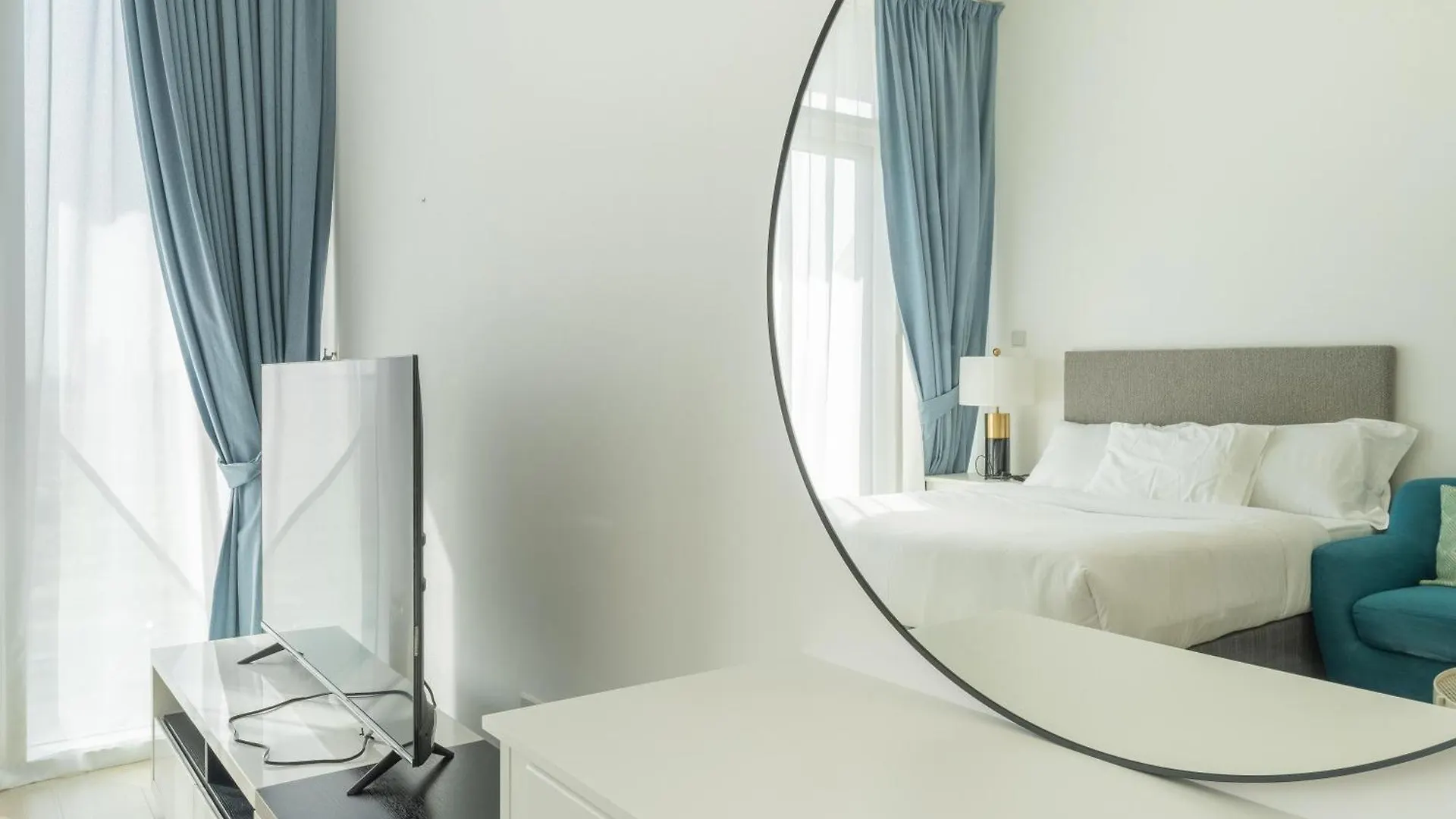 Havn - Studio Apartment In Bloom Towers, Jvc Dubai