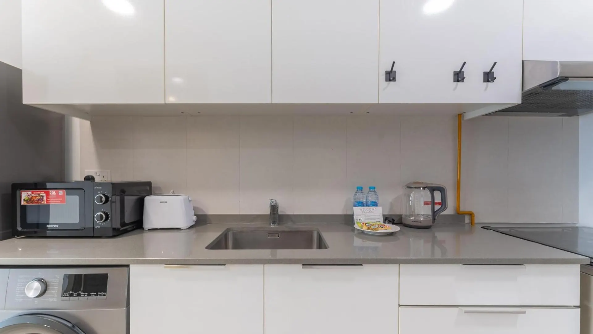 Havn - Studio Apartment In Bloom Towers, Jvc Dubai United Arab Emirates
